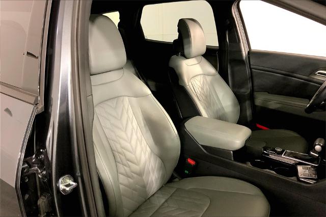 2023 Kia Sportage Vehicle Photo in Lees Summit, MO 64086