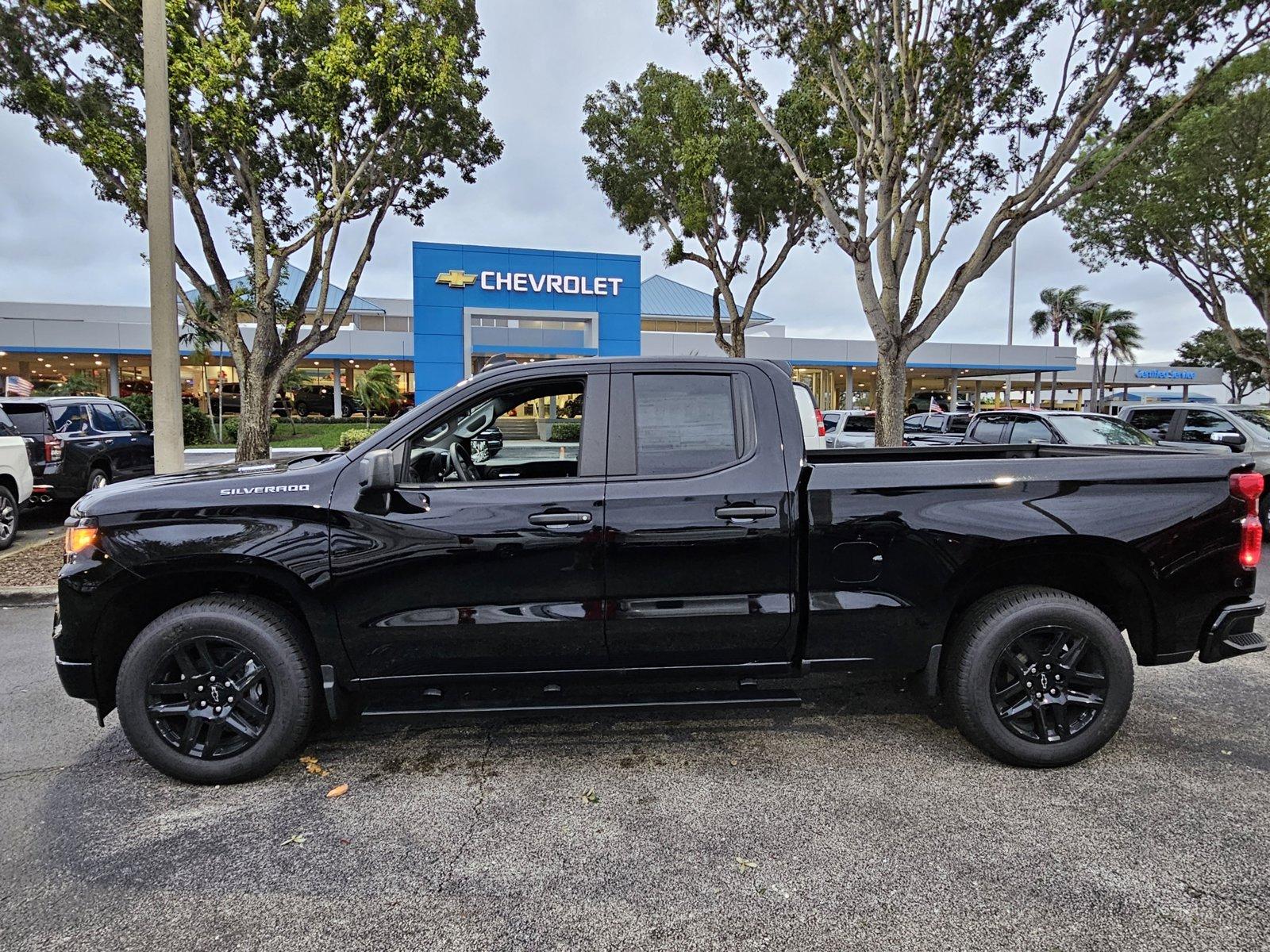 2025 Chevrolet Silverado 1500 Vehicle Photo in GREENACRES, FL 33463-3207