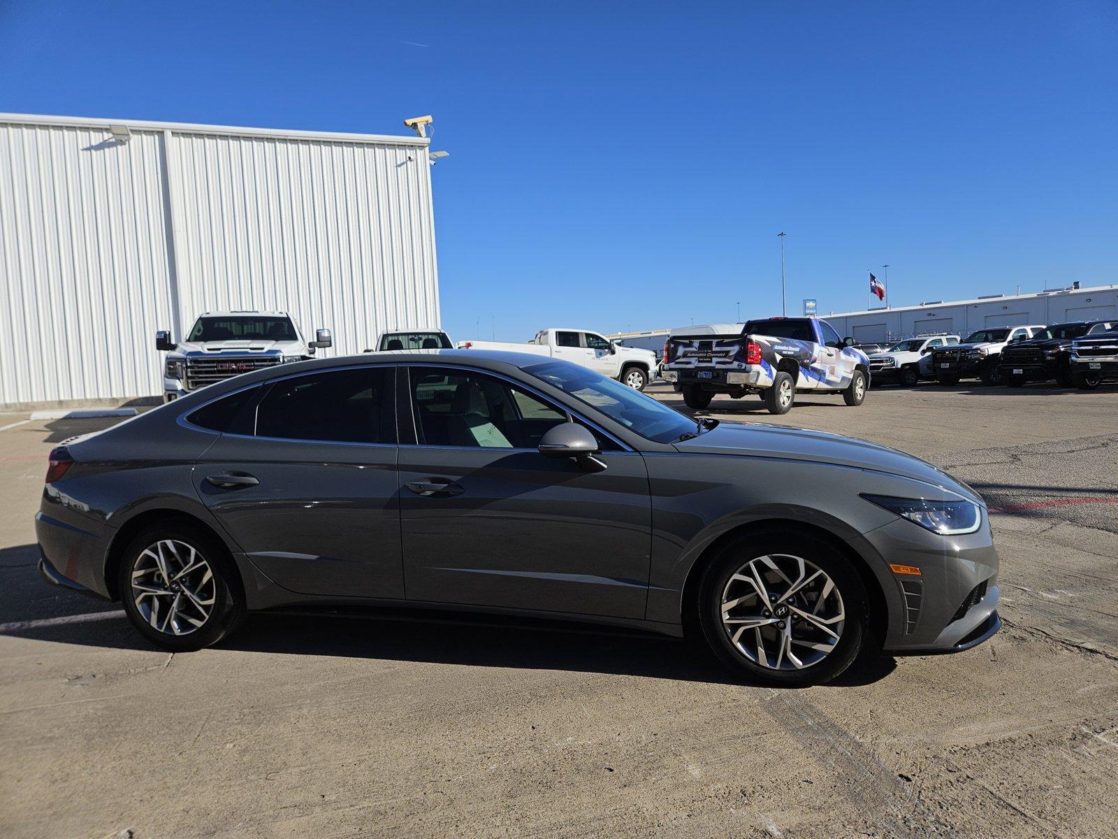 2022 Hyundai SONA Vehicle Photo in NORTH RICHLAND HILLS, TX 76180-7199