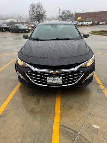 2023 Chevrolet Malibu Vehicle Photo in Peoria, IL 61615