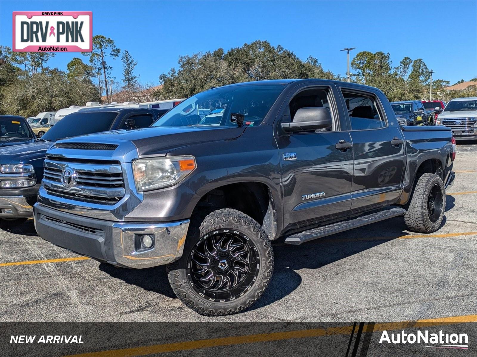 2016 Toyota Tundra 4WD Truck Vehicle Photo in Jacksonville, FL 32244