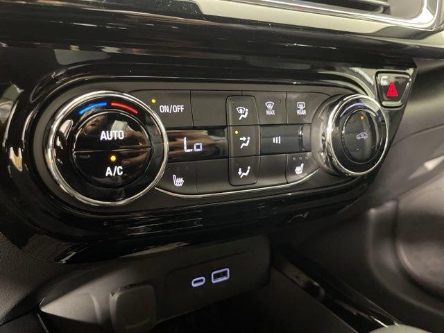 2025 Chevrolet Trax Vehicle Photo in PHOENIX, AZ 85014-3381