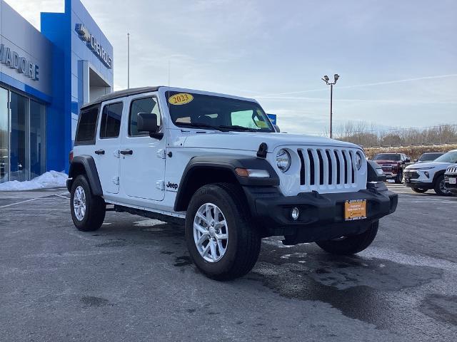 2023 Jeep Wrangler Vehicle Photo in Gardner, MA 01440