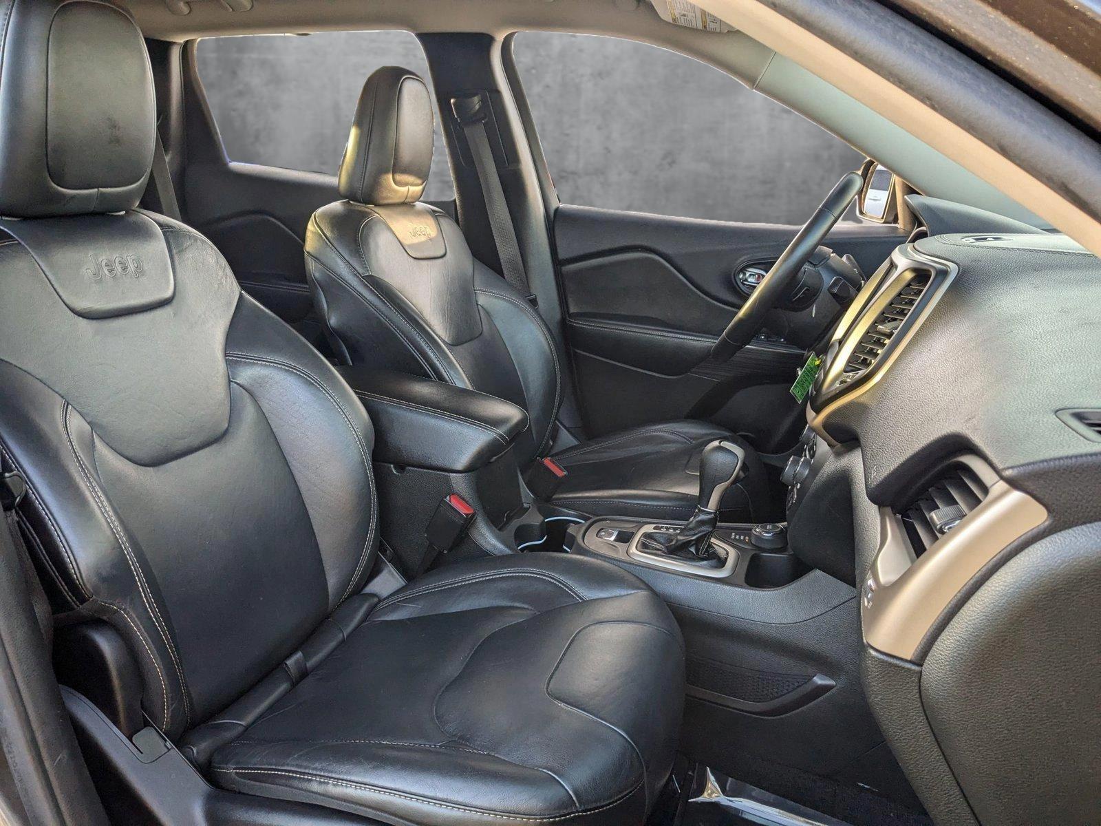 2015 Jeep Cherokee Vehicle Photo in Cockeysville, MD 21030-2508