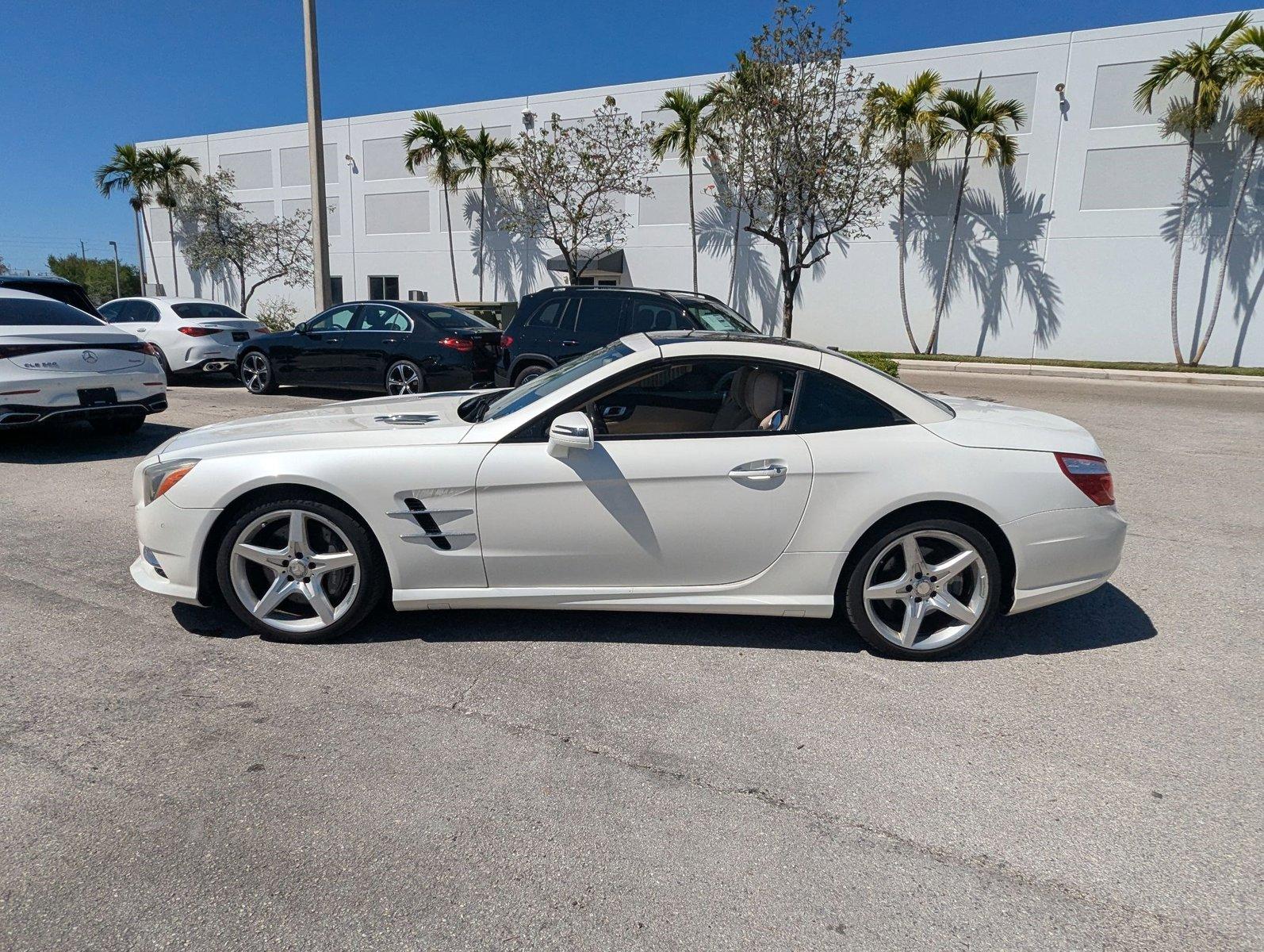 2015 Mercedes-Benz SL-Class Vehicle Photo in Delray Beach, FL 33444