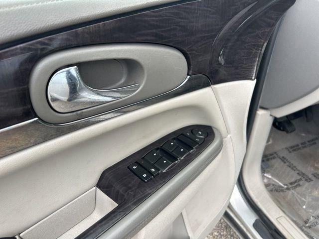 2015 Buick Enclave Vehicle Photo in MEDINA, OH 44256-9631