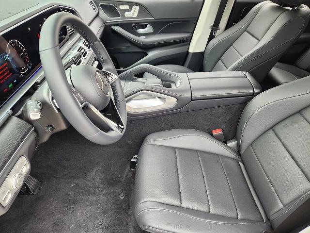 2025 Mercedes-Benz GLE Vehicle Photo in HOUSTON, TX 77079