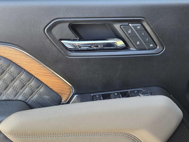 2025 GMC Canyon Vehicle Photo in DALLAS, TX 75209-3016
