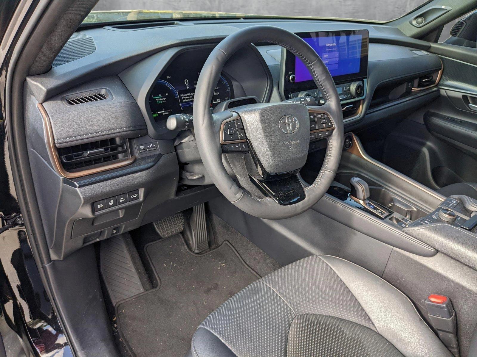2024 Toyota Grand Highlander Vehicle Photo in Davie, FL 33331
