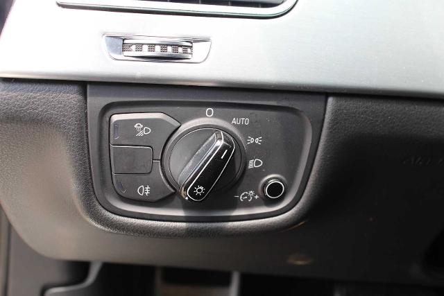 2013 Audi S8 Vehicle Photo in HOUSTON, TX 77090
