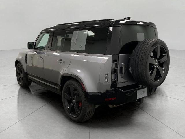2024 Defender Vehicle Photo in Appleton, WI 54913