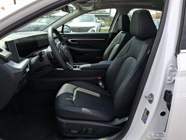 2025 Hyundai SONATA Hybrid Vehicle Photo in Harrisburg, PA 17111