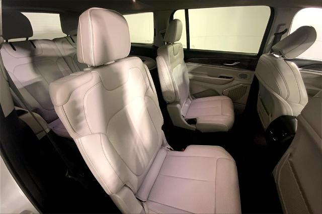 2022 Jeep Grand Cherokee L Vehicle Photo in Kansas City, MO 64114