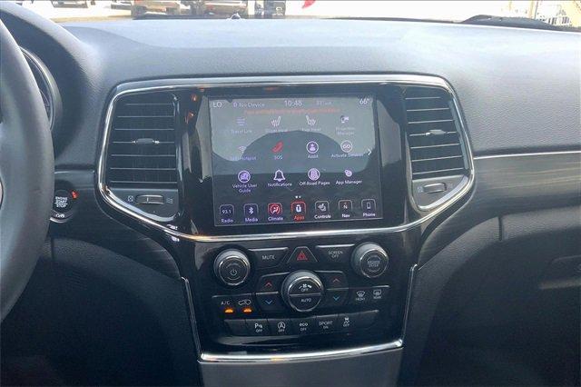 2019 Jeep Grand Cherokee Vehicle Photo in TOPEKA, KS 66609-0000