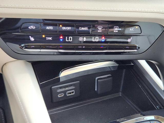 2023 Buick Envision Vehicle Photo in DENTON, TX 76210-9321