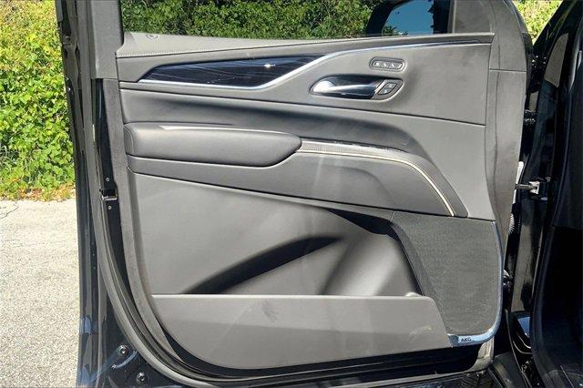 2023 Cadillac Escalade Vehicle Photo in KANSAS CITY, MO 64114-4545