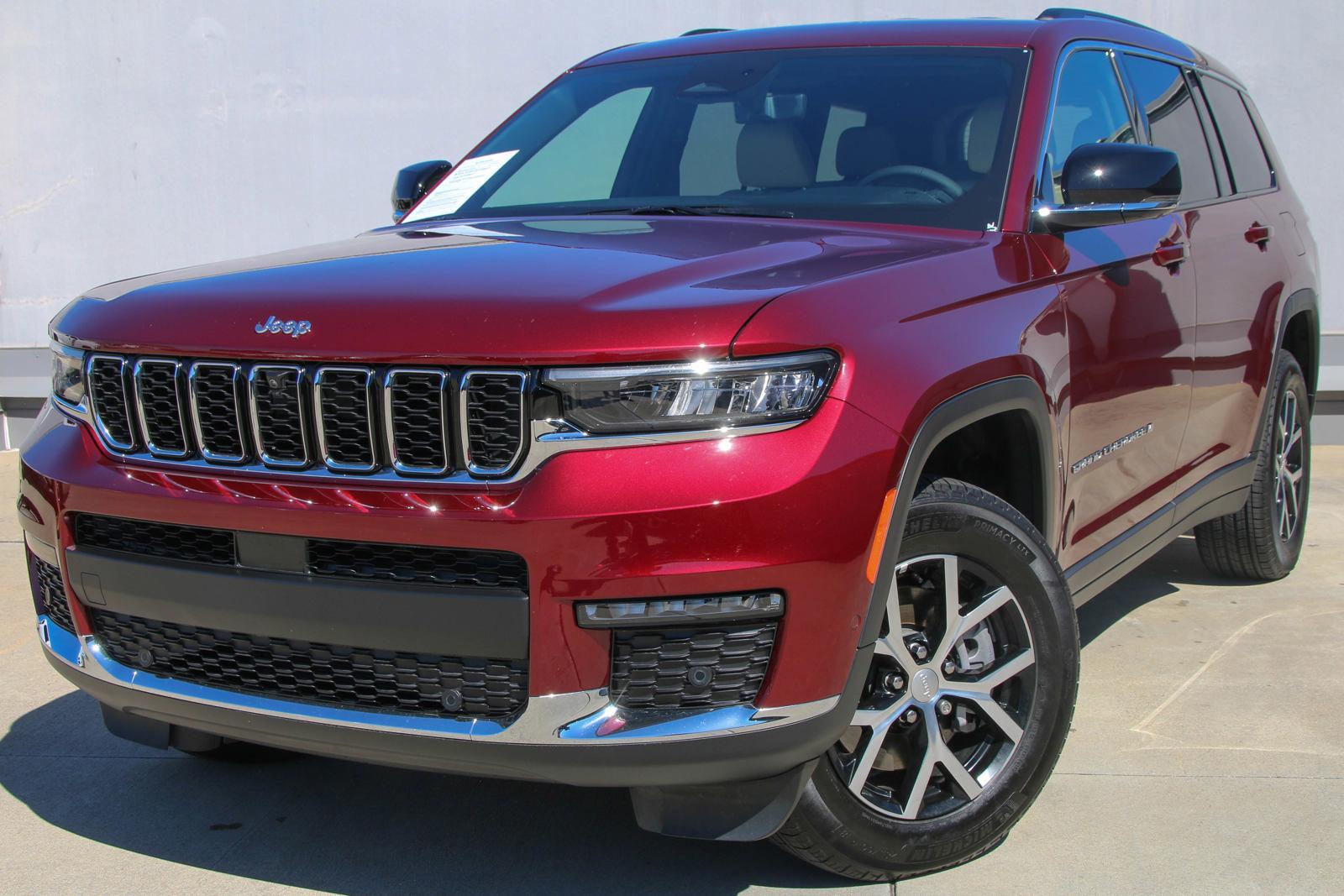 2024 Jeep Grand Cherokee L Vehicle Photo in SUGAR LAND, TX 77478