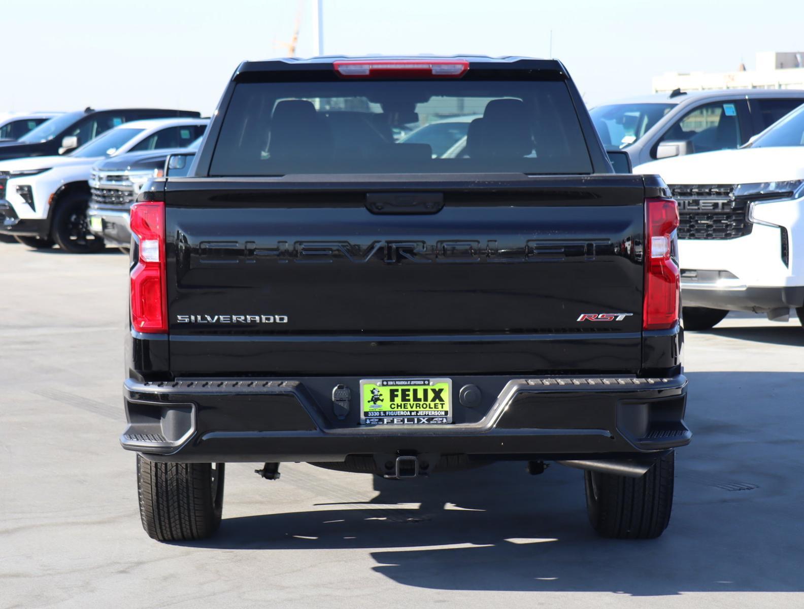 2025 Chevrolet Silverado 1500 Vehicle Photo in LOS ANGELES, CA 90007-3794