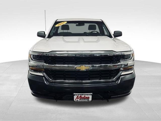 2017 Chevrolet Silverado 1500 Vehicle Photo in MEDINA, OH 44256-9631