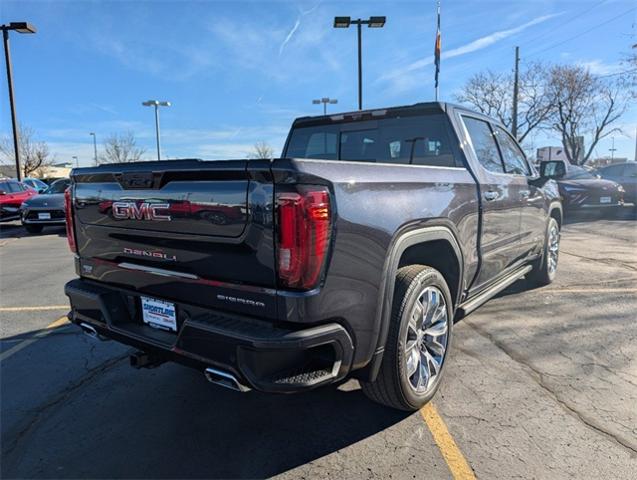 2022 GMC Sierra 1500 Vehicle Photo in AURORA, CO 80012-4011