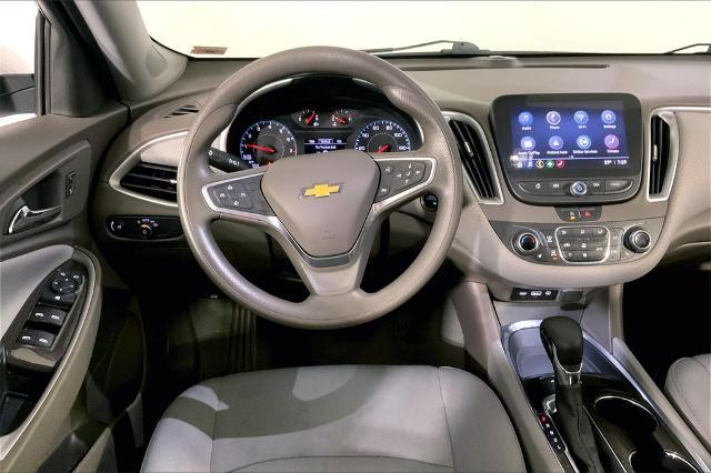 2022 Chevrolet Malibu Vehicle Photo in Lees Summit, MO 64086