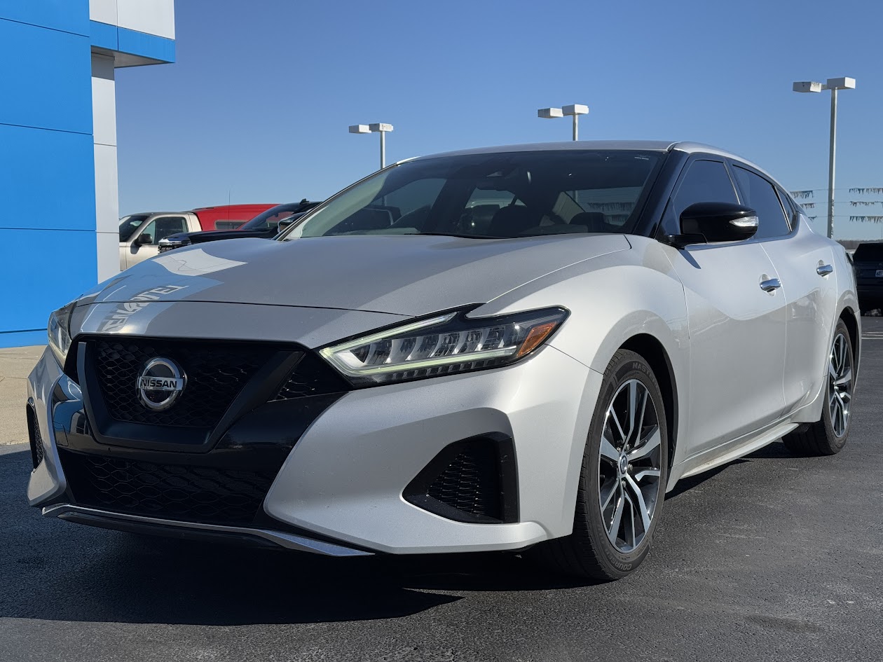 2021 Nissan Maxima Vehicle Photo in BOONVILLE, IN 47601-9633