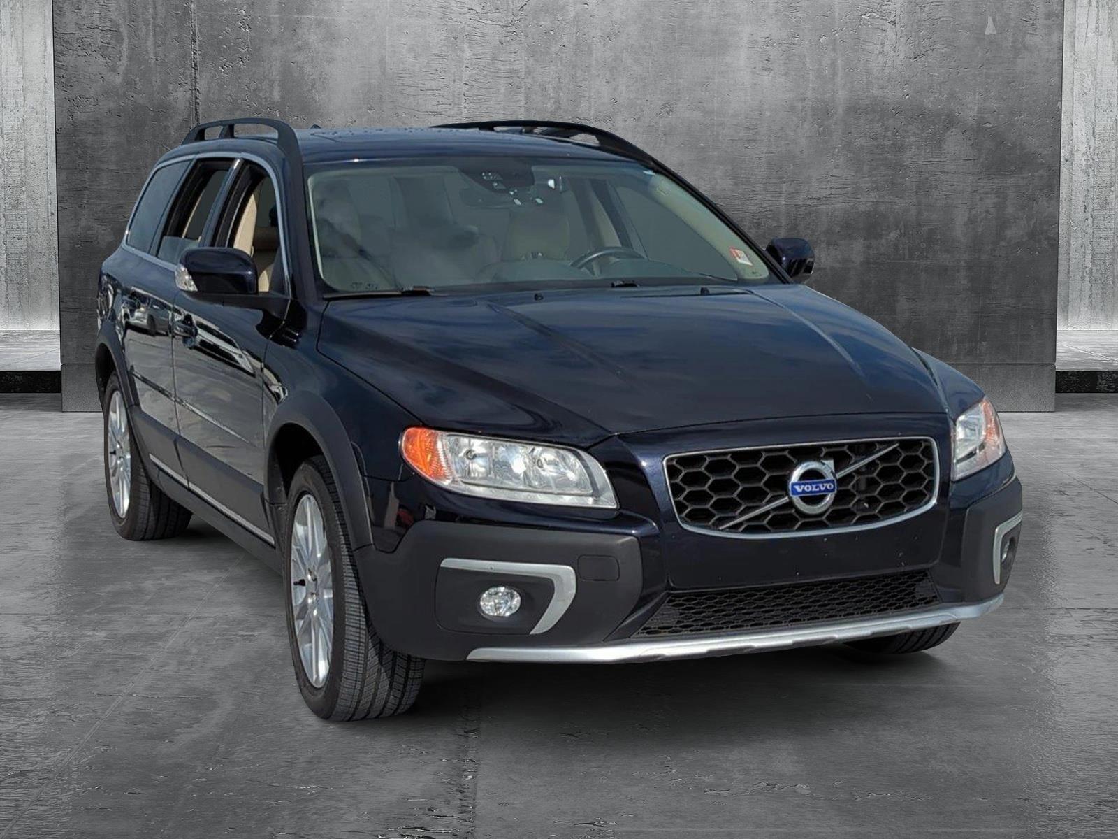 2016 Volvo XC70 Vehicle Photo in Ft. Myers, FL 33907