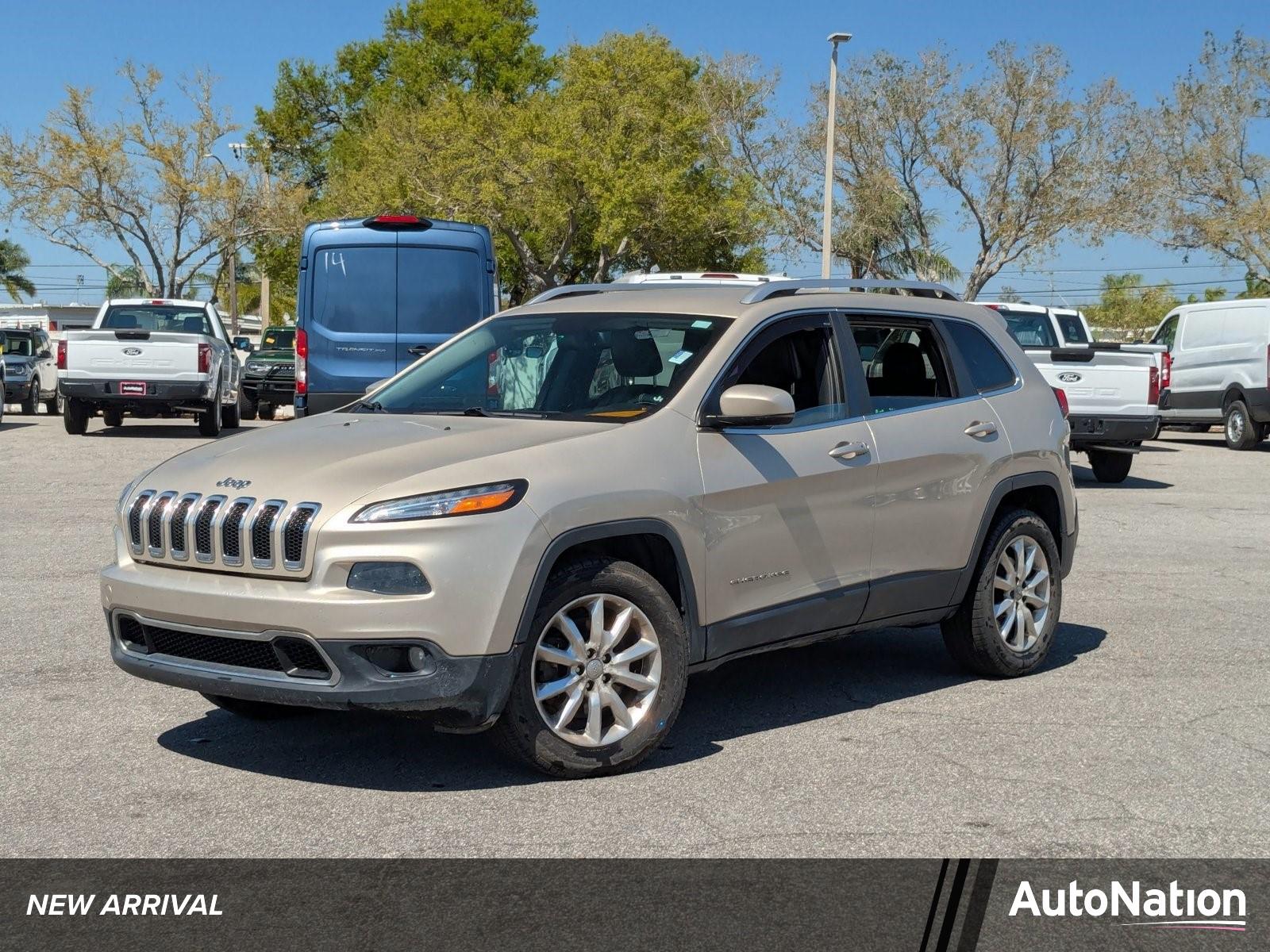 2014 Jeep Cherokee Vehicle Photo in St. Petersburg, FL 33713