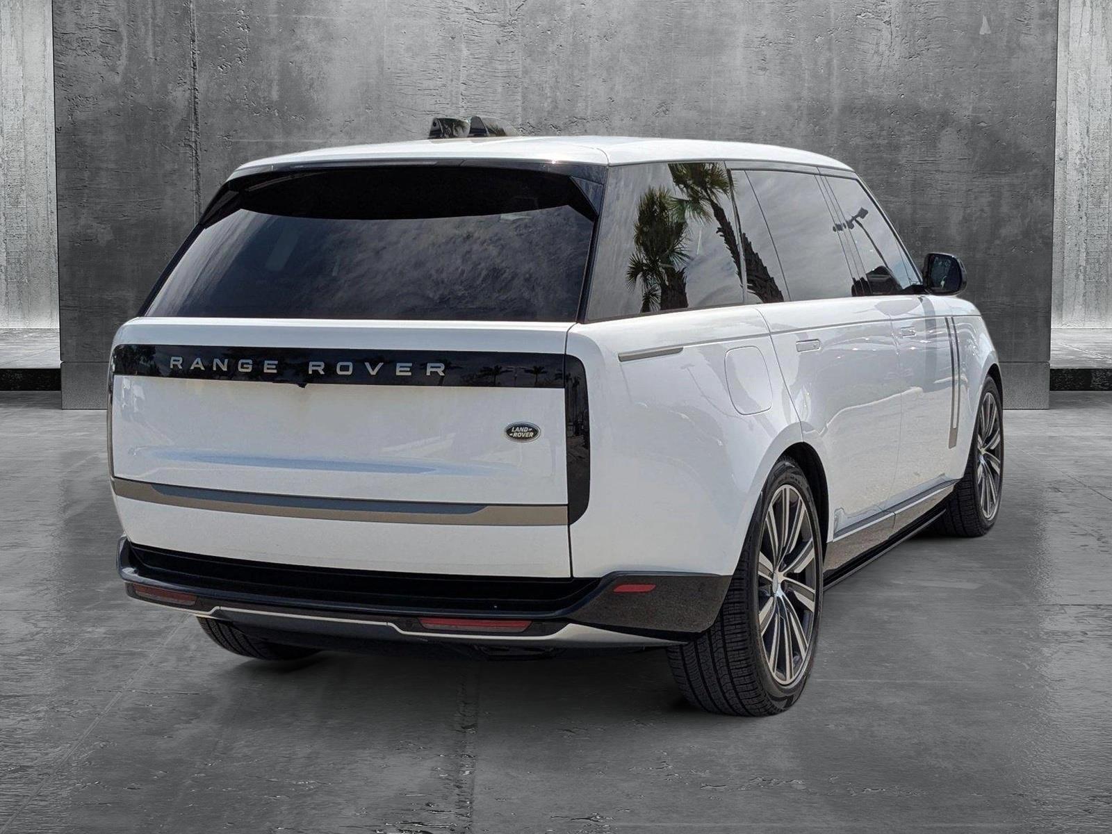 2023 Land Rover Range Rover Vehicle Photo in Miami, FL 33169