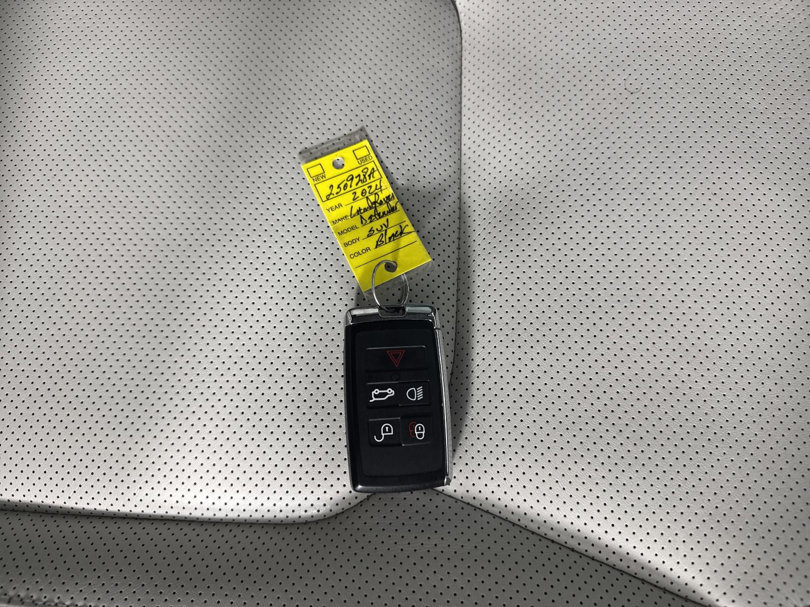 2024 Land Rover Defender Vehicle Photo in GEORGETOWN, TX 78626-7508
