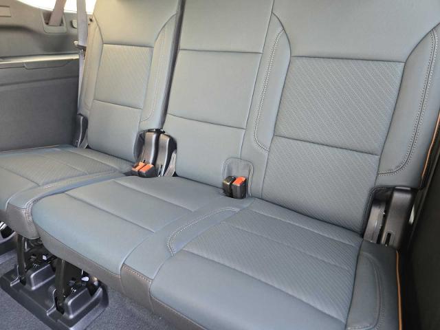 2025 GMC Yukon XL Vehicle Photo in DALLAS, TX 75209-3016
