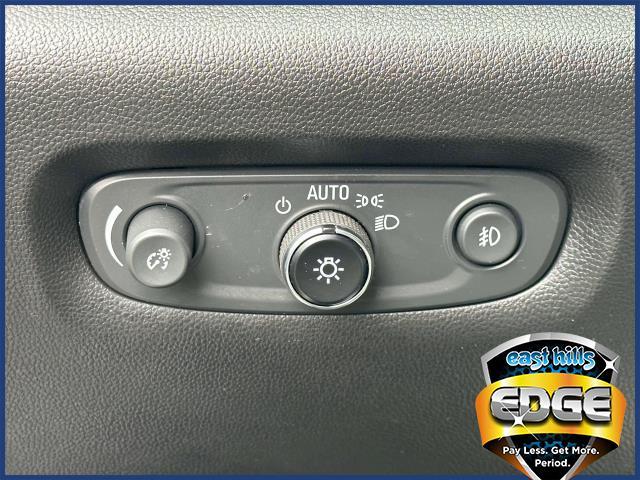 2021 Chevrolet Traverse Vehicle Photo in Roslyn, NY 11576