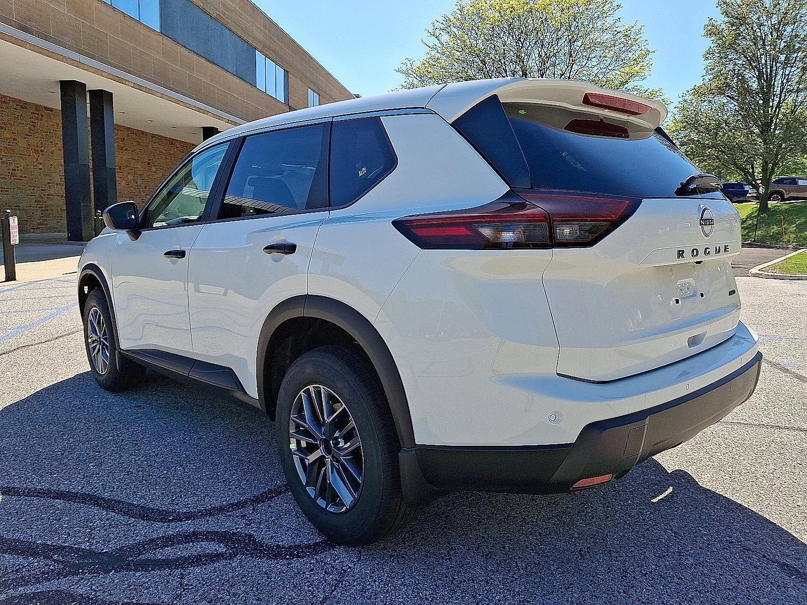 2025 Nissan Rogue Vehicle Photo in Mechanicsburg, PA 17050-2306