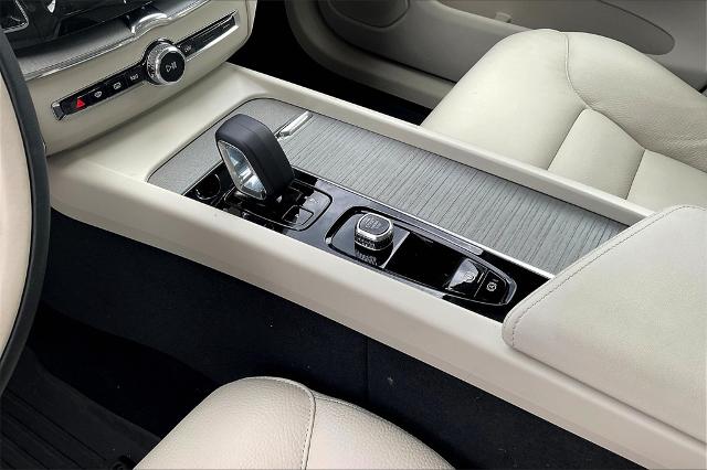 2025 Volvo XC60 Plug-In Hybrid Vehicle Photo in Grapevine, TX 76051