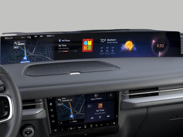 2025 Lincoln Navigator L Vehicle Photo in Neenah, WI 54956