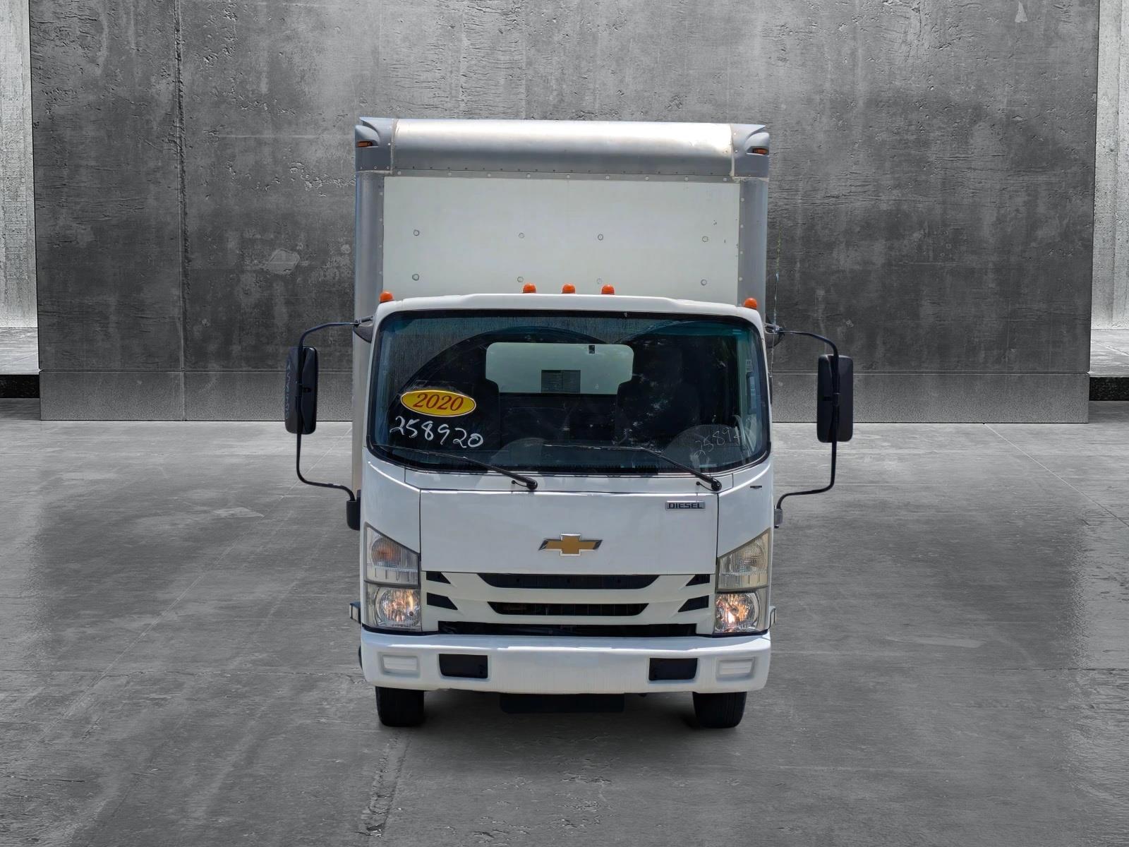 2020 Chevrolet Low Cab Forward 4500 HD Vehicle Photo in GREENACRES, FL 33463-3207