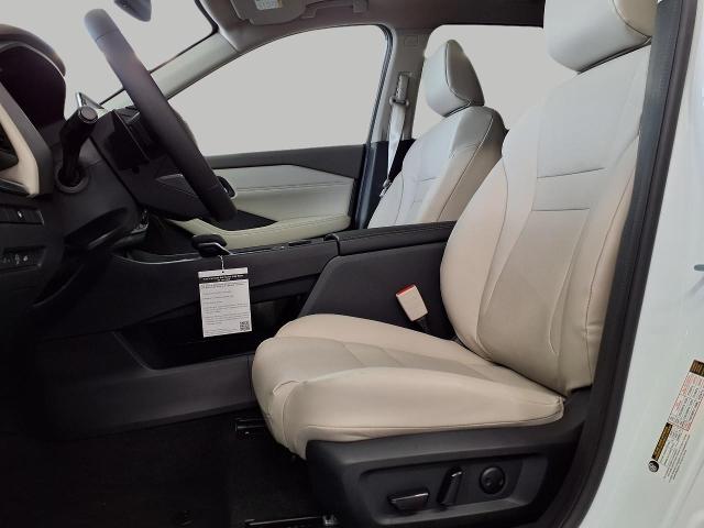 2025 Nissan Rogue Vehicle Photo in Oshkosh, WI 54904