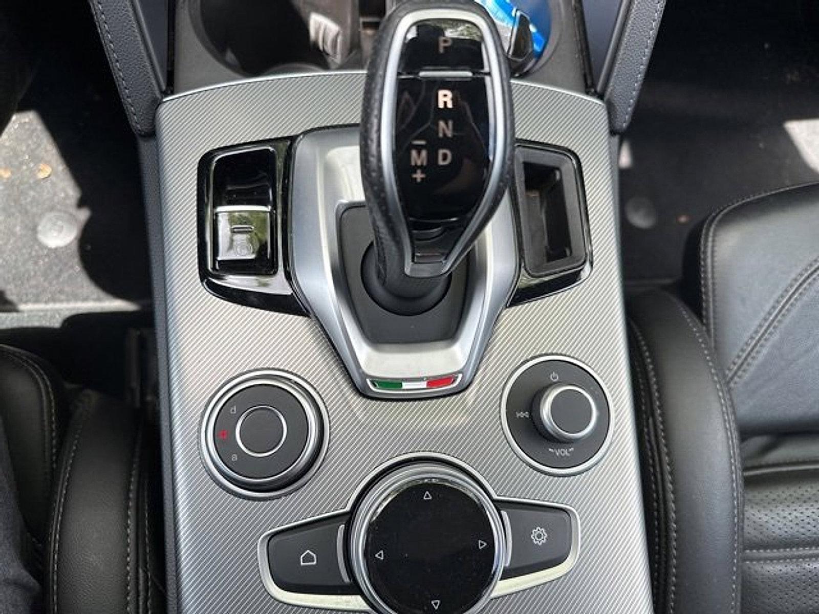 2022 Alfa Romeo Stelvio Vehicle Photo in Willow Grove, PA 19090