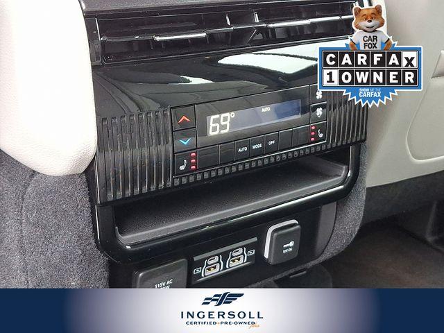 2024 Jeep Wagoneer Vehicle Photo in WATERTOWN, CT 06795-3318