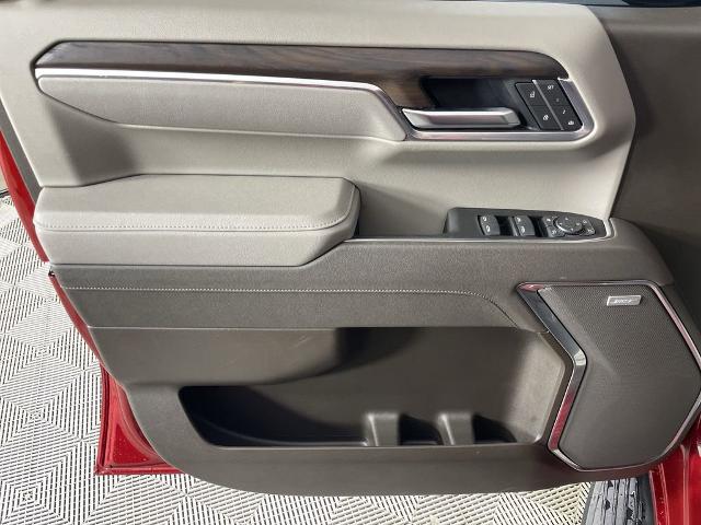 2025 GMC Sierra 1500 Vehicle Photo in GILBERT, AZ 85297-0402