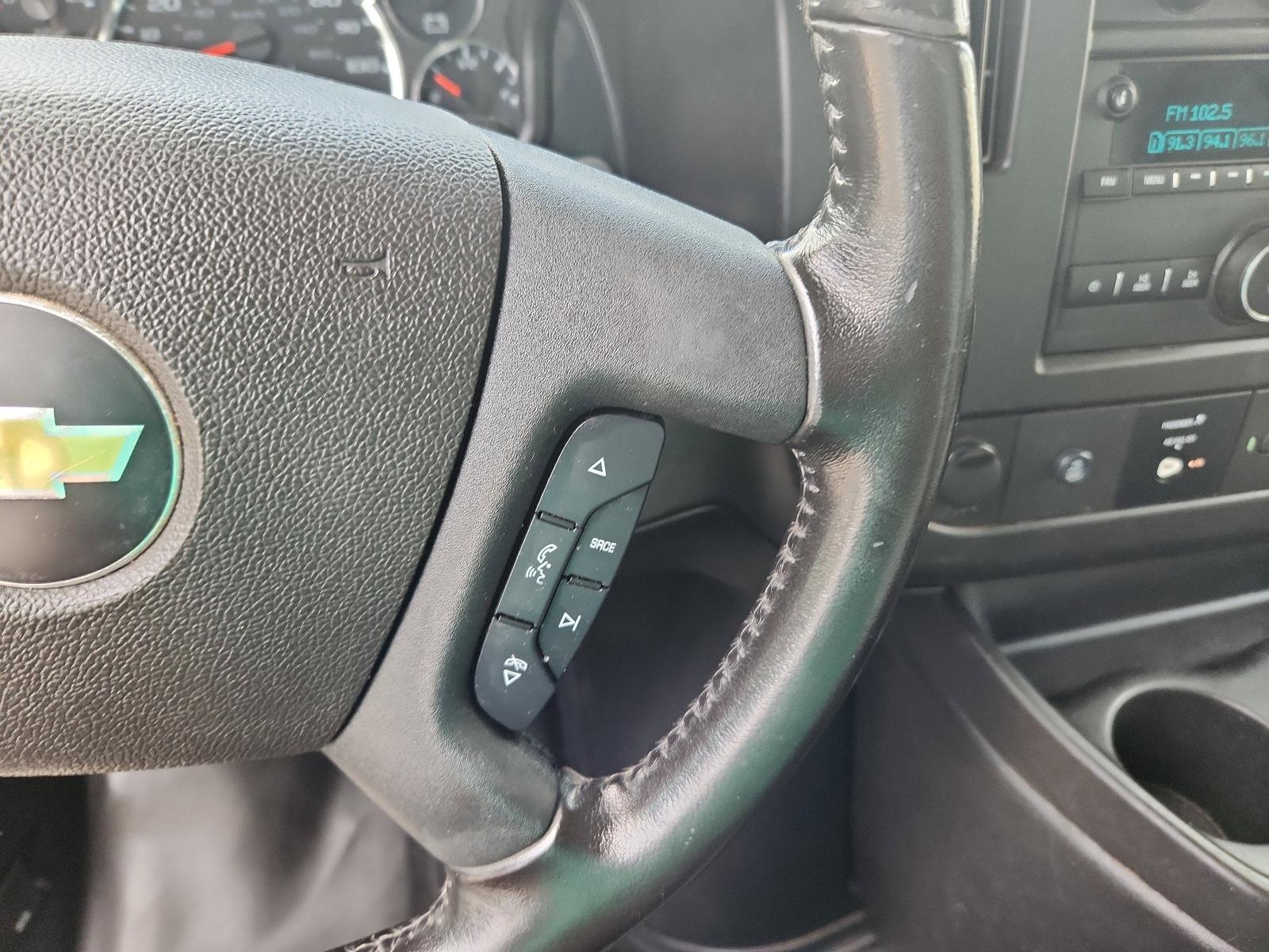 2022 Chevrolet Express Cutaway 3500 Vehicle Photo in GEORGETOWN, TX 78626-7508