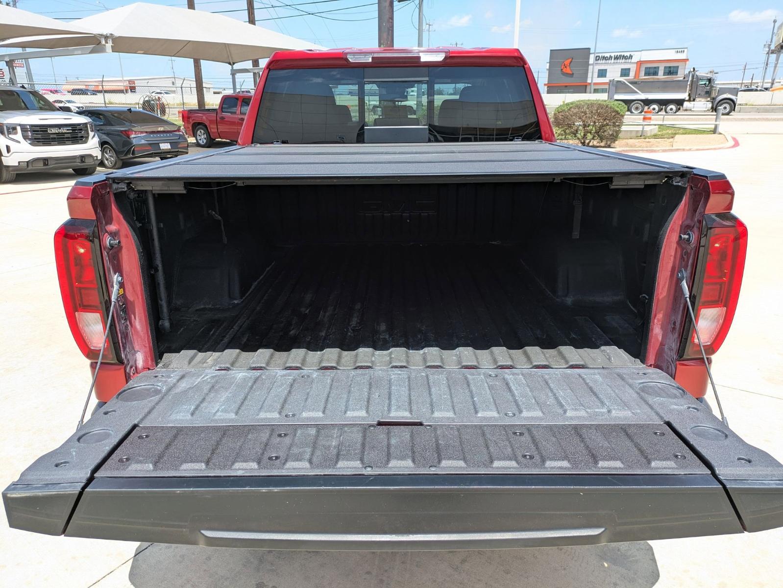 2023 GMC Sierra 1500 Vehicle Photo in SELMA, TX 78154-1460