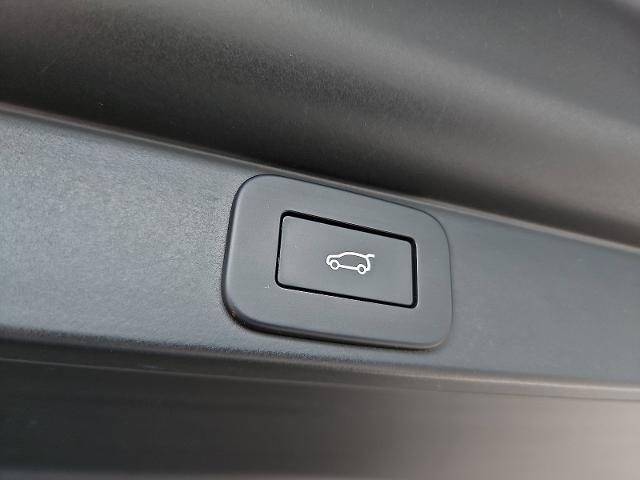 2024 Land Rover Range Rover Vehicle Photo in TREVOSE, PA 19053-4984