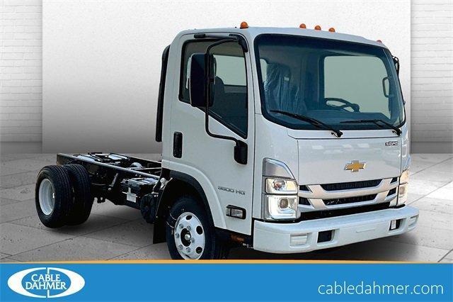 2025 Chevrolet 3500 HG LCF Gas Vehicle Photo in TOPEKA, KS 66609-0000