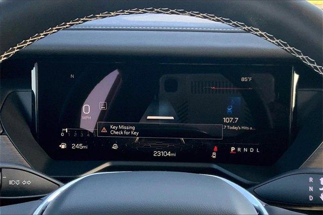 2024 GMC Acadia Vehicle Photo in TOPEKA, KS 66609-0000