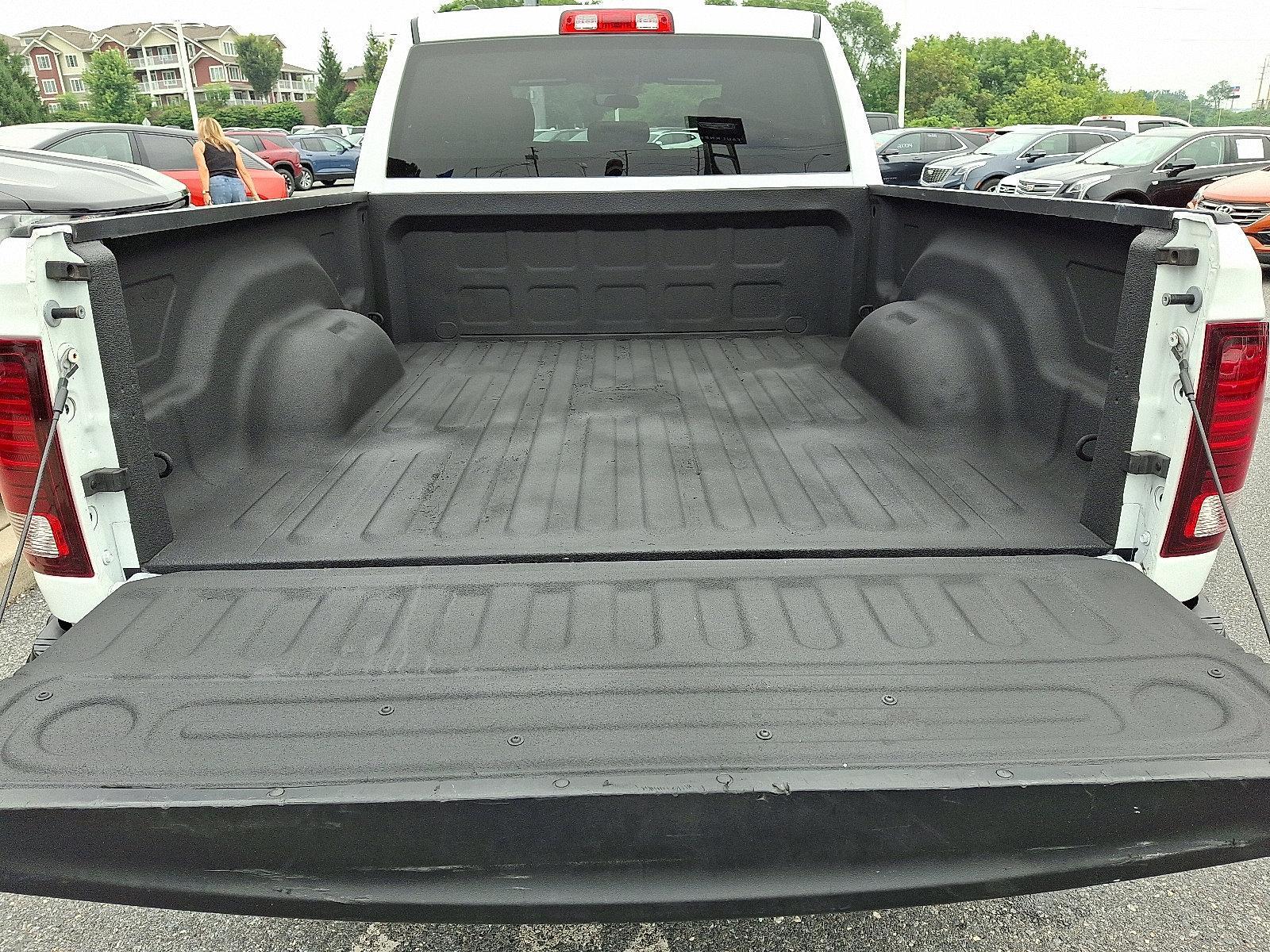 2022 Ram 1500 Classic Vehicle Photo in BETHLEHEM, PA 18017-9401