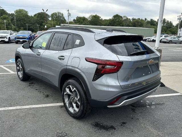 2025 Chevrolet Trax Vehicle Photo in GARDNER, MA 01440-3110
