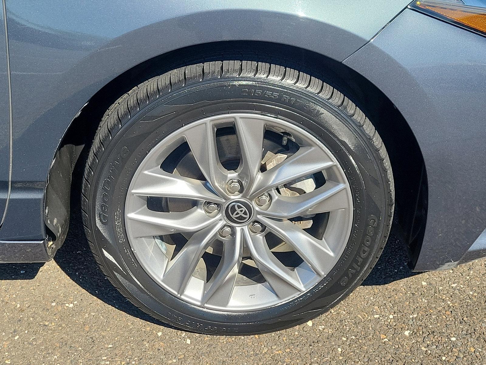 2022 Toyota Avalon Vehicle Photo in Trevose, PA 19053