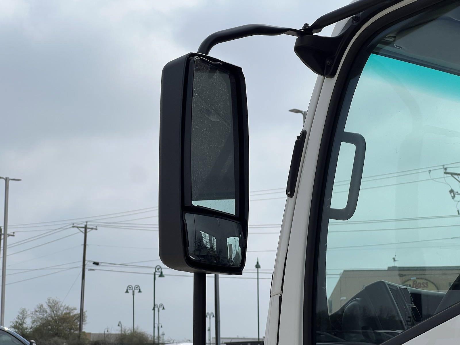 2024 Chevrolet Low Cab Forward 3500 Vehicle Photo in GEORGETOWN, TX 78626-7508