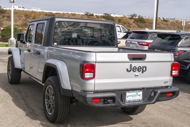 2023 Jeep Gladiator Vehicle Photo in VENTURA, CA 93003-8585